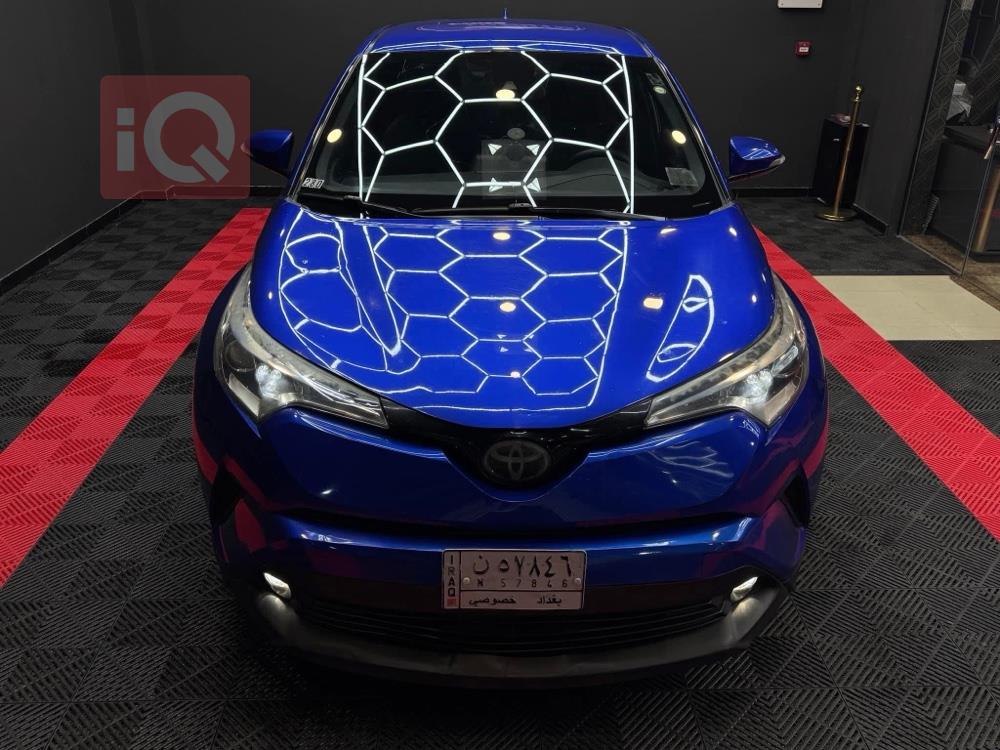 تويوتا سي اتش ار